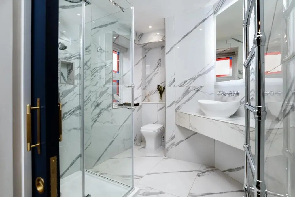 Relax in Super Size Copper Tub - 2 bedroom villa