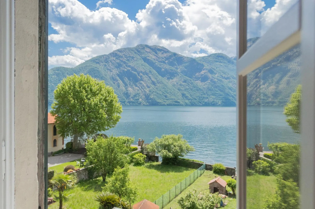 Co-f181-acol3a1 - Tina s Window on Lake Como