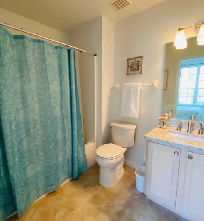 Southern Comfort Home In Southern Dunes Golf! 4 Bedroom Home by RedAwning