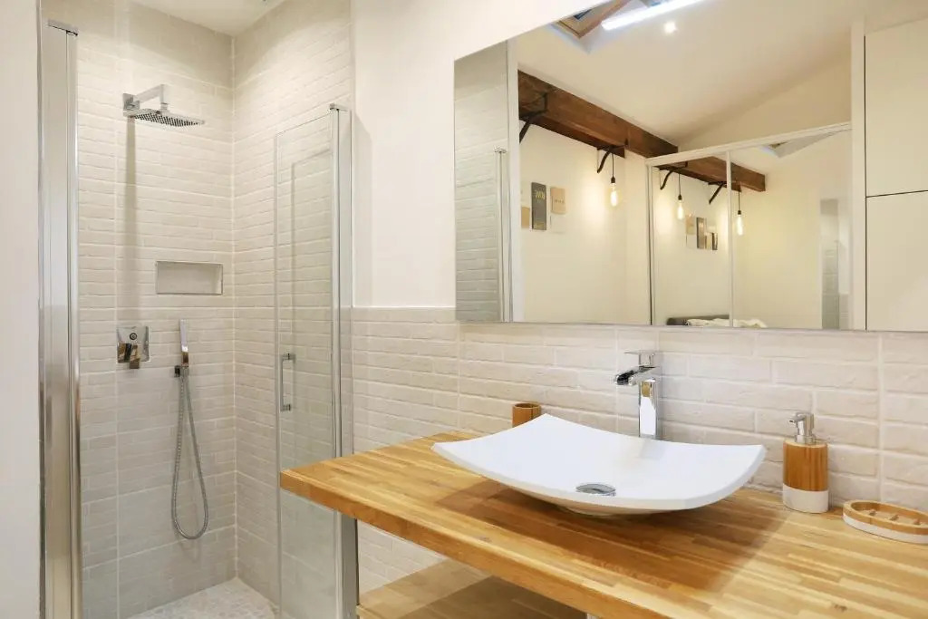 Pick A Flat's Upper Marais Apartments- Rue du Faubourg Saint-Martin
