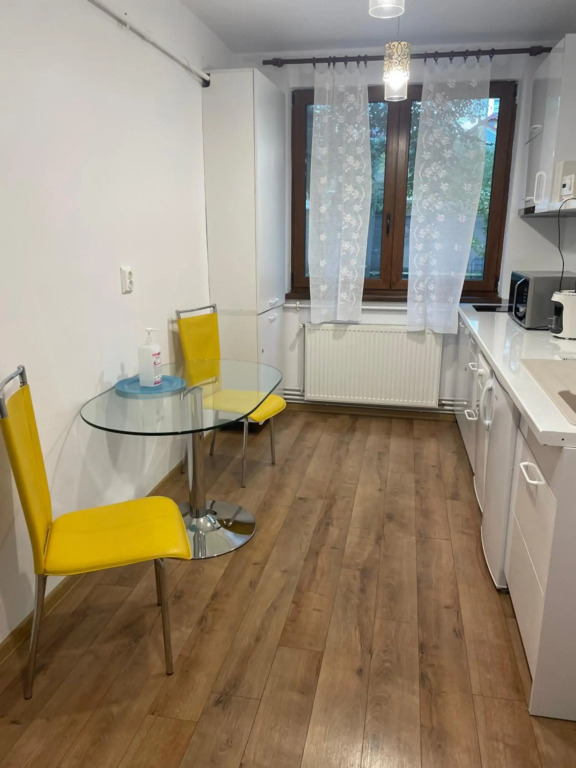 Peles Green Apartment
