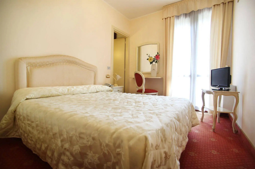 Nice Hotel