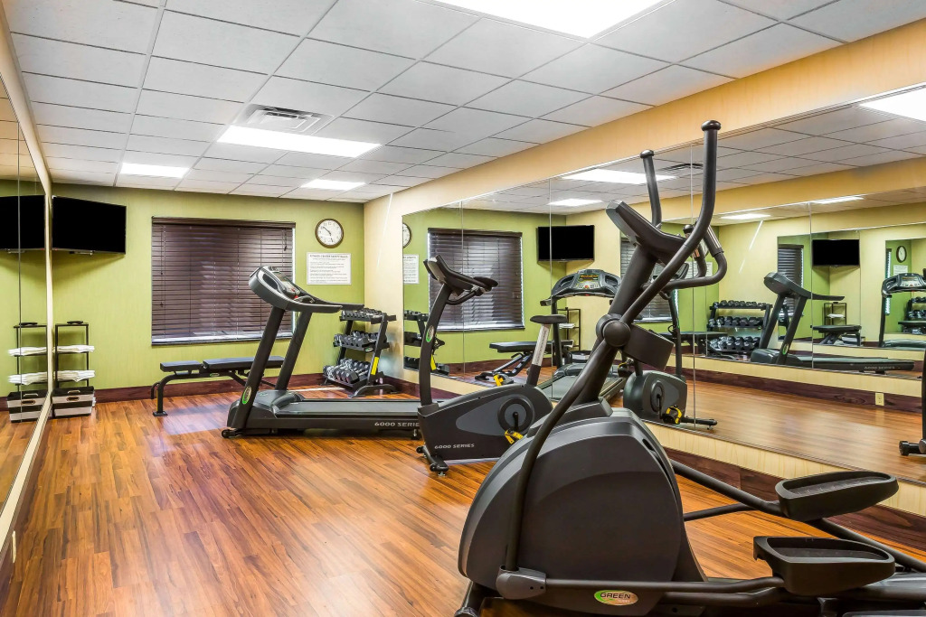 Comfort Inn & Suites Moore - Oklahoma City