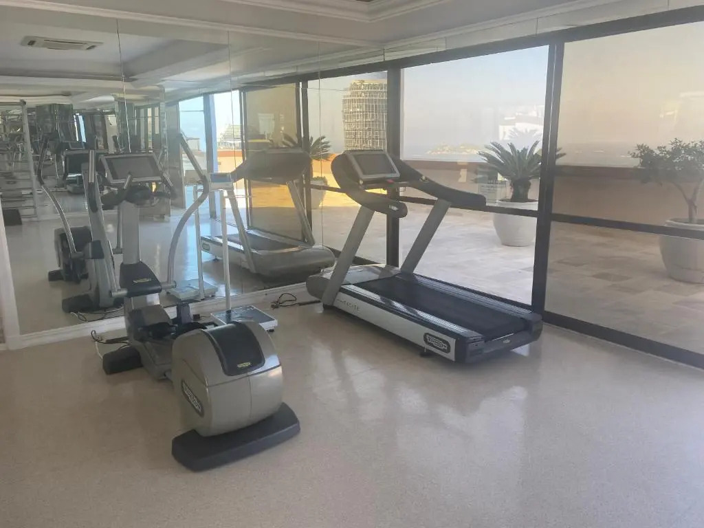 Apartamento em Condominio na Beira da Praia da Barra da Tijuca