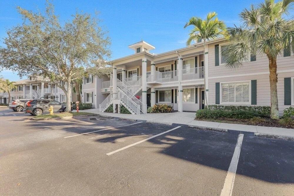 Greenlinks 312, Naples Florida Vacation Rentals 2 Bedroom Condo by Redawning