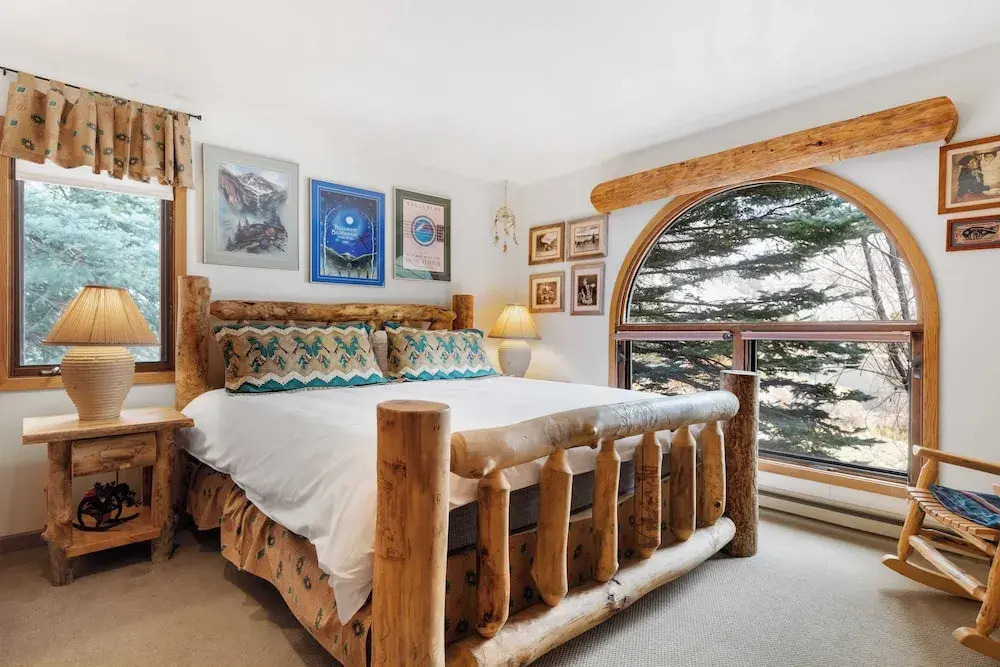 Riverside Condos B101 by Avantstay Condo Close To Downtown, Town Park & Ski Lift #8