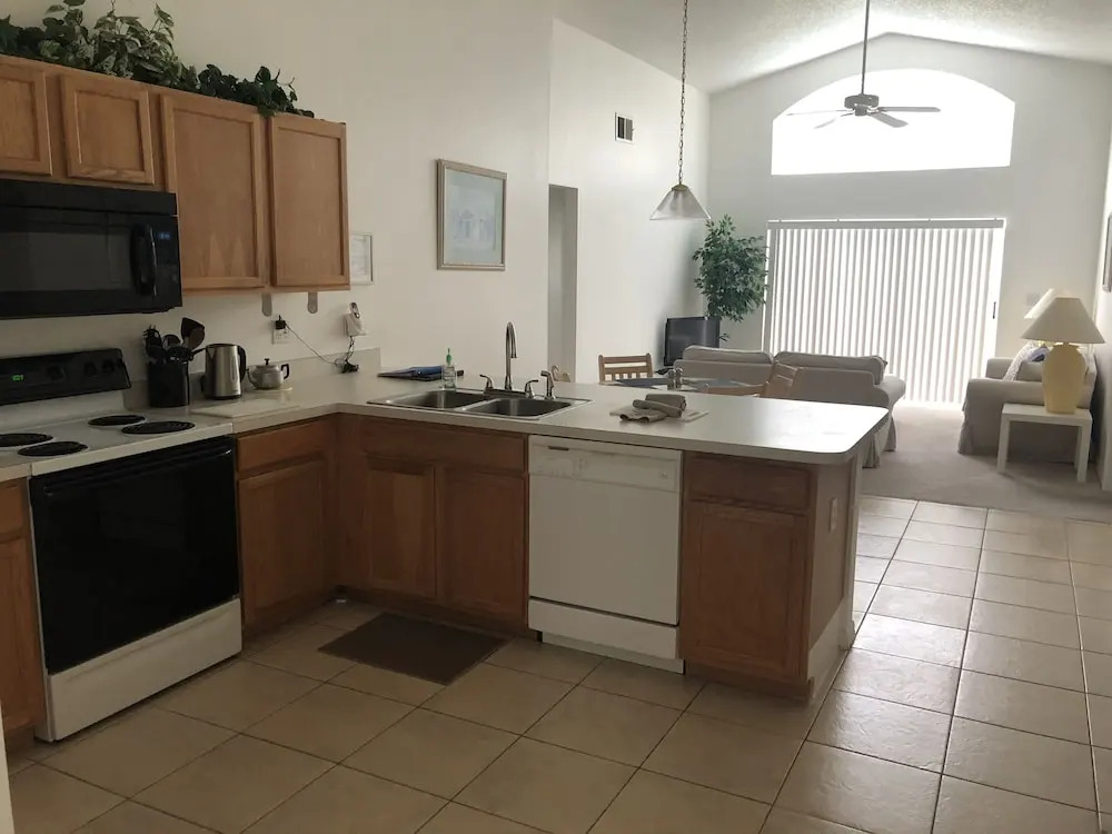 Lovely 4 Bed Home with Private Pool in Disney Area (WN326BL)