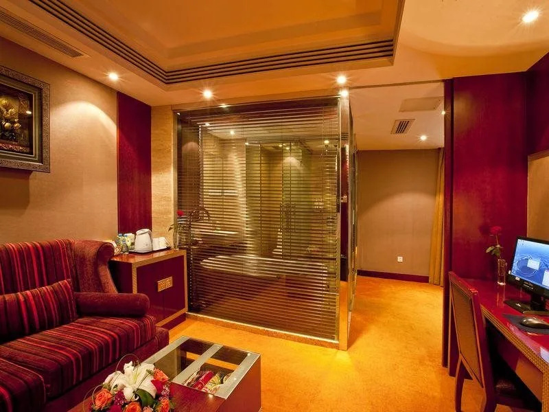 Tieliu Business Hotel