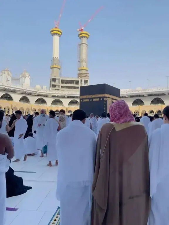 Nur Al Naseem by Makarem