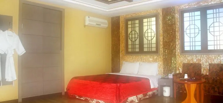 Palace Hotel