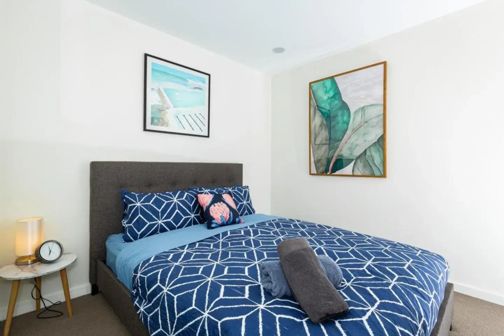 Bond Quarter Loft