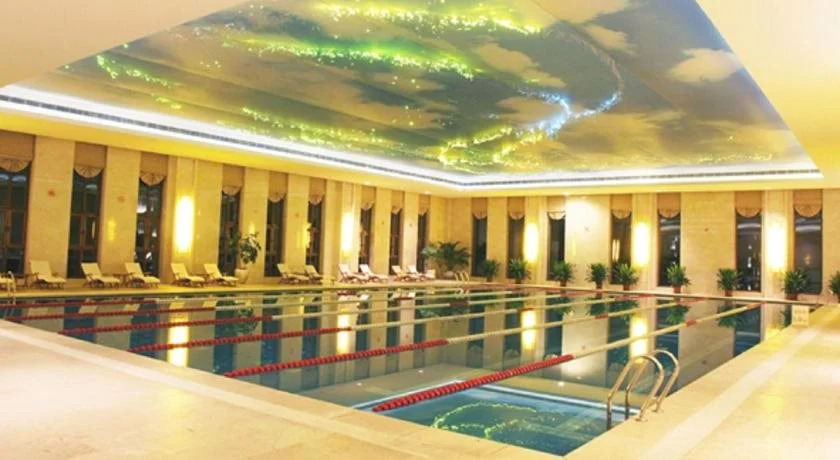 Bolong Lakeview Resort