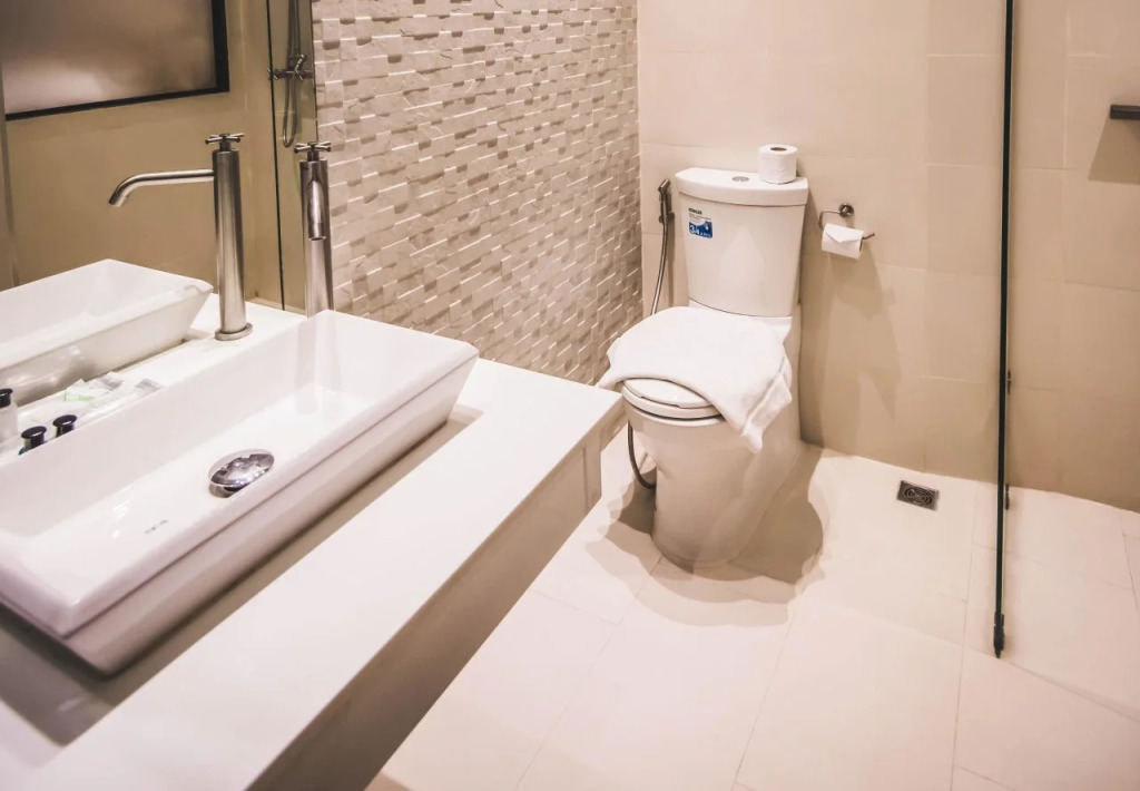 Gaam Hotel
