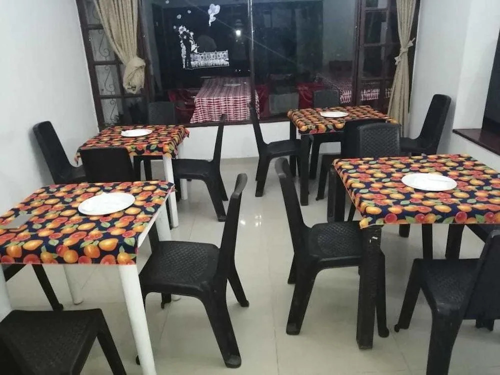 Villa Aura Hostal