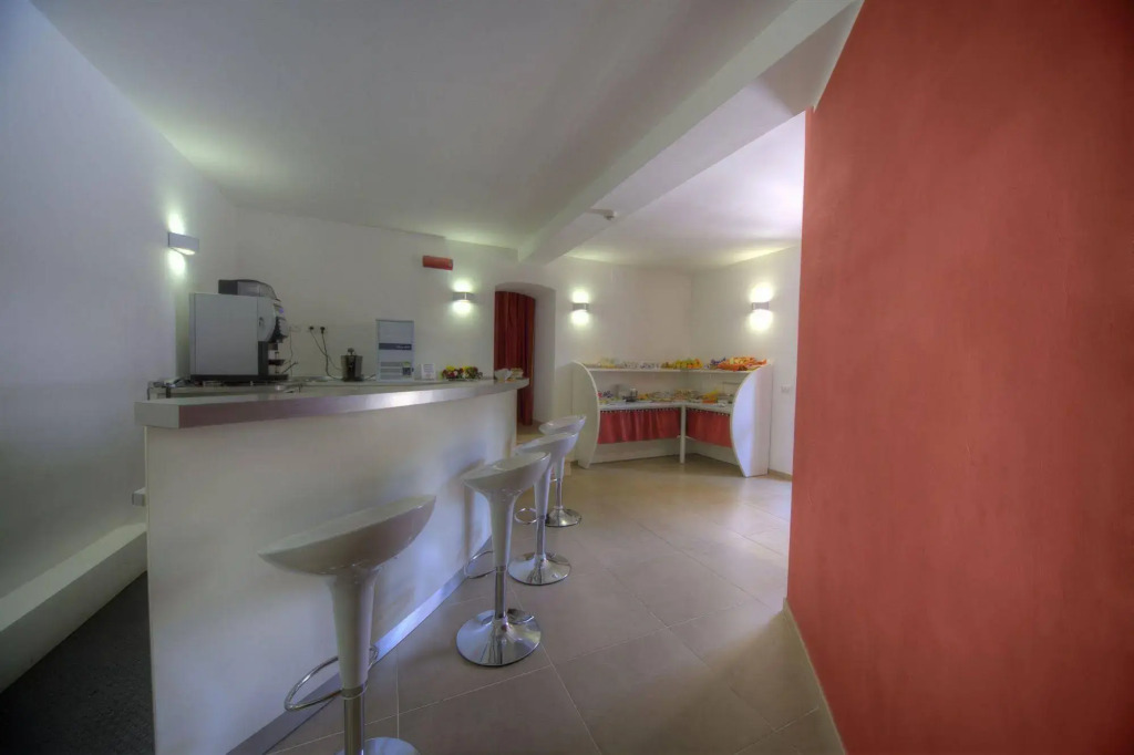 Roma Point Hotel