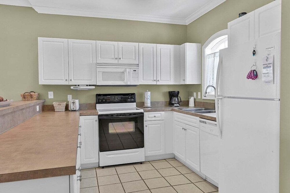 Magnolia North 4878-305