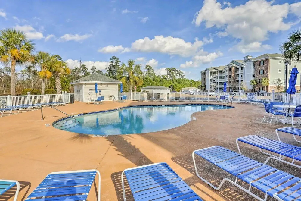 Access to 7 Pools: Myrtlewood Golf Condo!