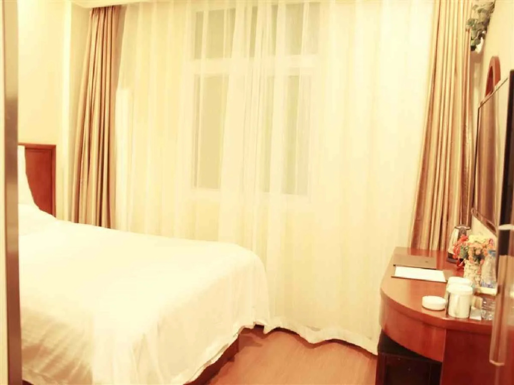 GreenTree Inn Langfang Dachang South Huaan Road Express Hotel