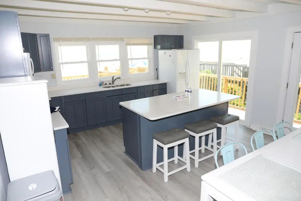 Ocean Front with Spectacular Views!