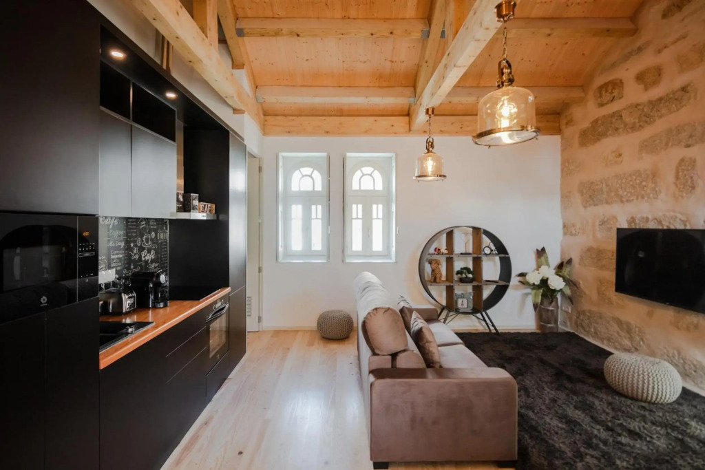 Porto Deluxe Suites