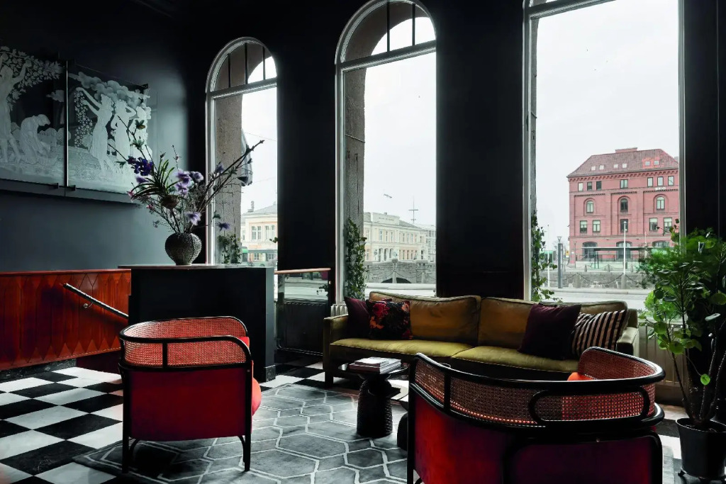 Elite Hotel Savoy