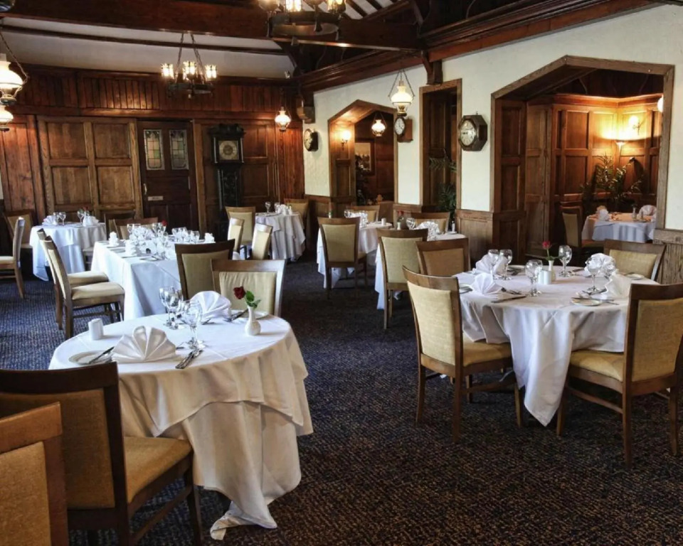 Cave Castle Hotel