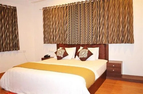 Swan Suites