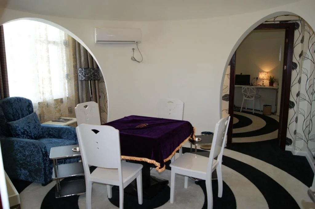 Kalun Shijue Hotel