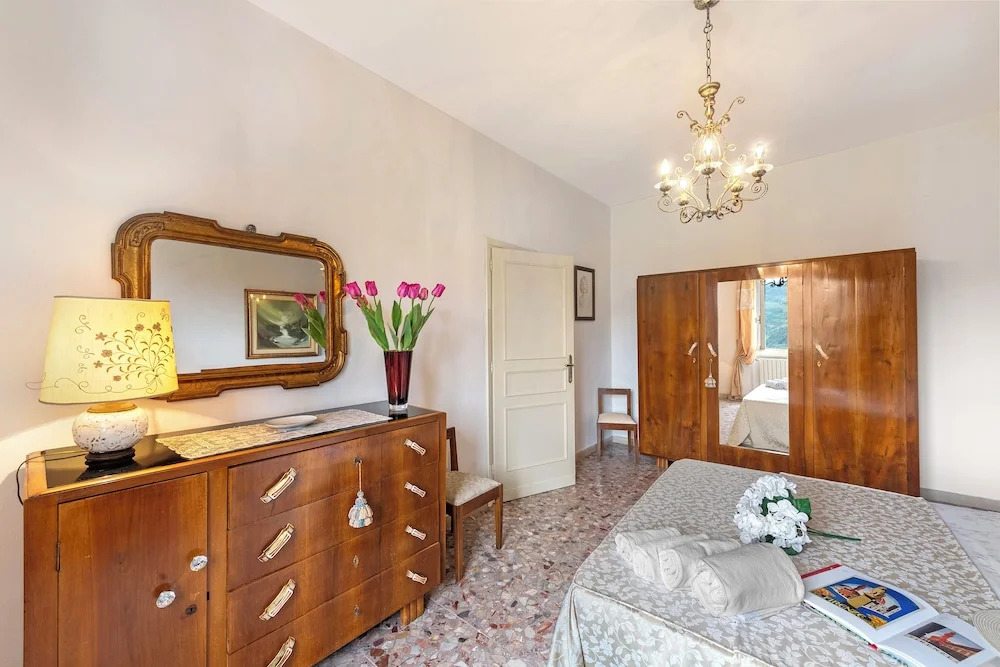 Villa Ortensie Garden with amazing view - Happy Rentals