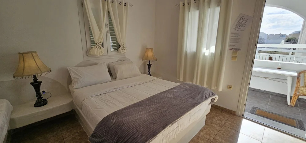 Santorini Studios Pleasure