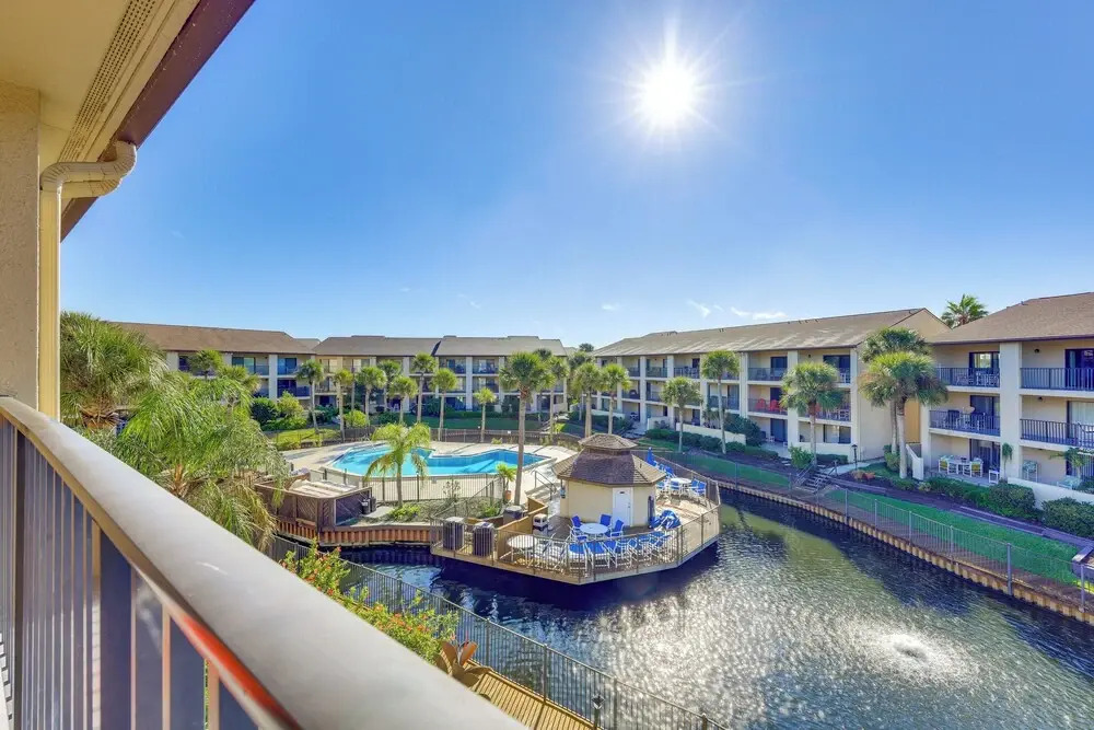 Beachside St Augustine Resort Condo, 6 Mi to Dtwn!