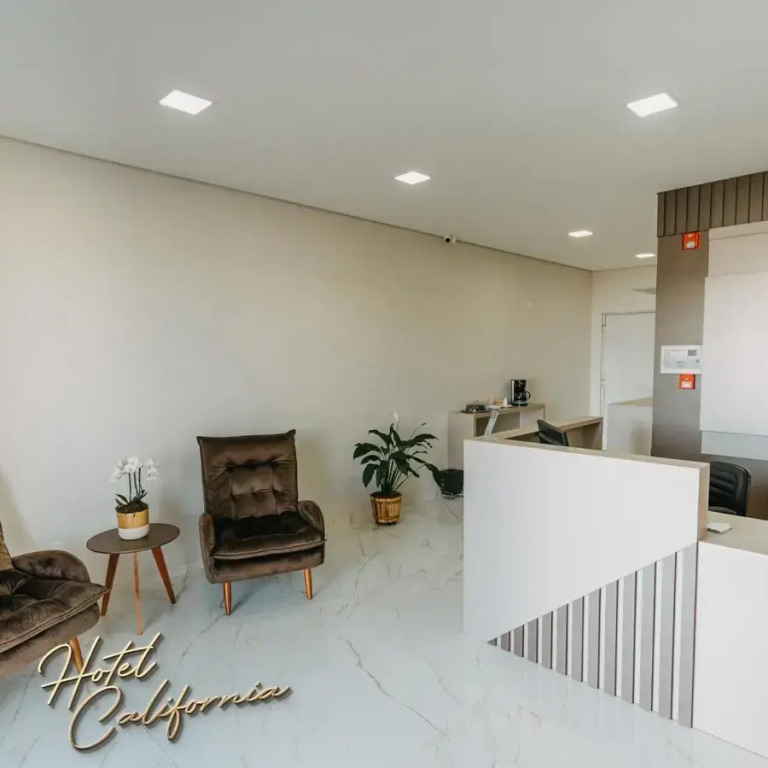 HOTEL CALIFÓRNIA
