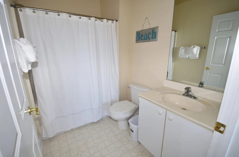 Wedgewood Apartment 834
