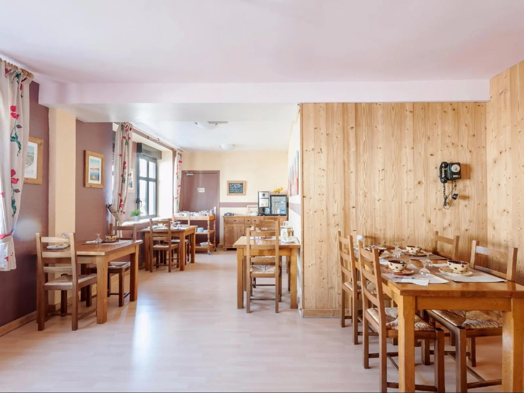 LOGIS LAUBERGE dARANC