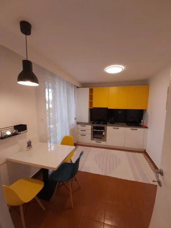 Chic Apartament