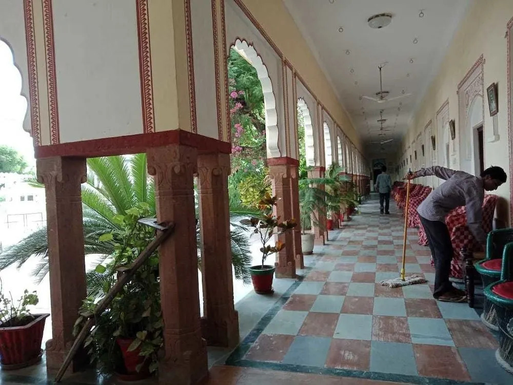 Bassi Fort Palace