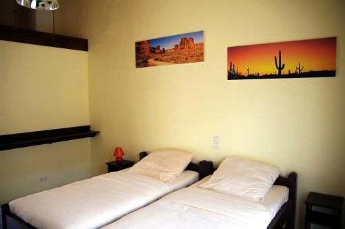 Roadcamp - American Motel & Sportsbar