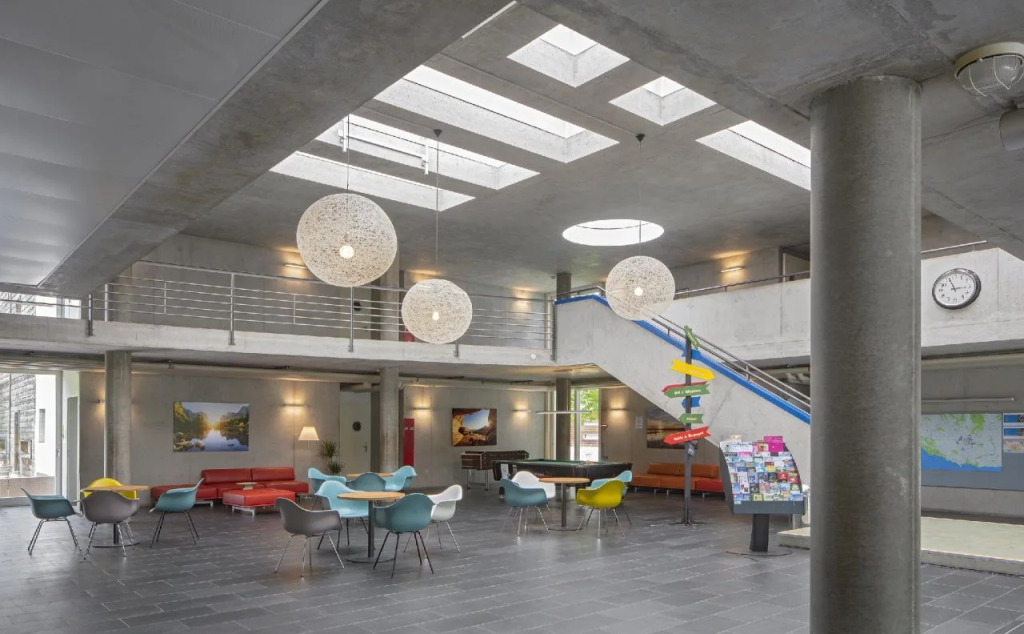 Lausanne Youth Hostel Jeunotel
