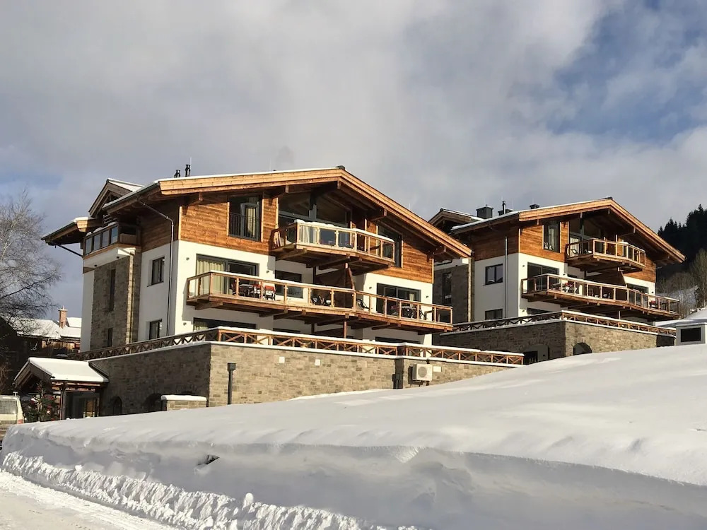 Stately Apartment on a Hotel in Kaprun With Sauna & Hot Tub