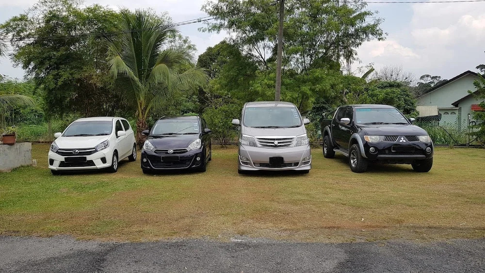 Riverside Lodge Desa Putra