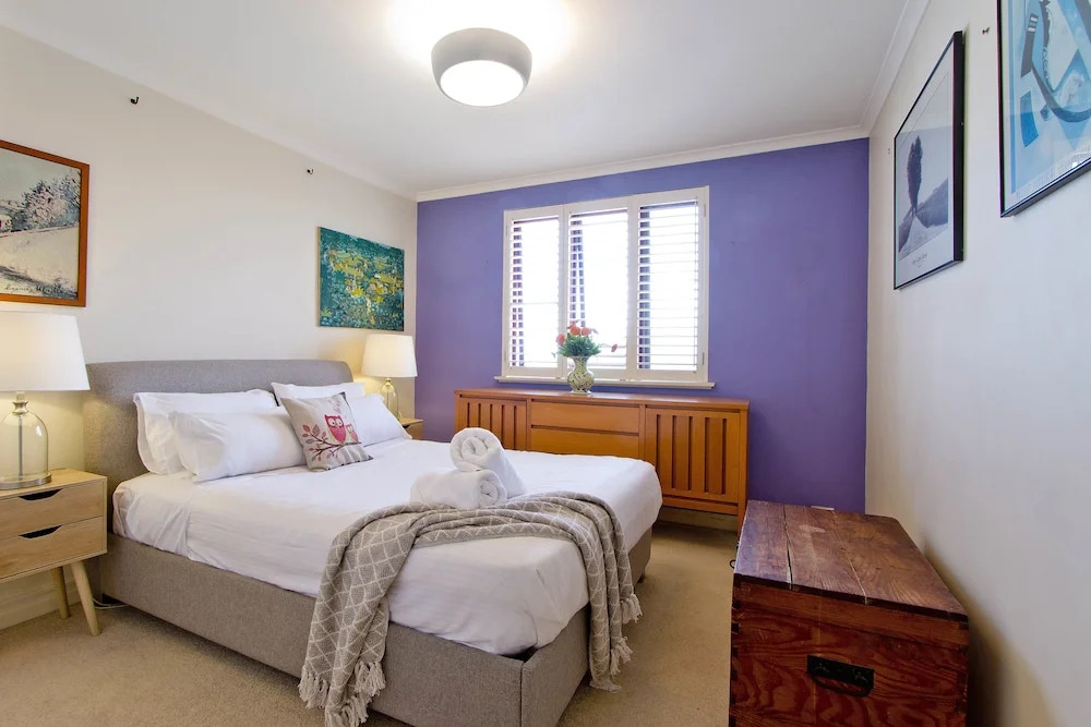 Expansive Views From Sydney 1 Bedroom Apartment