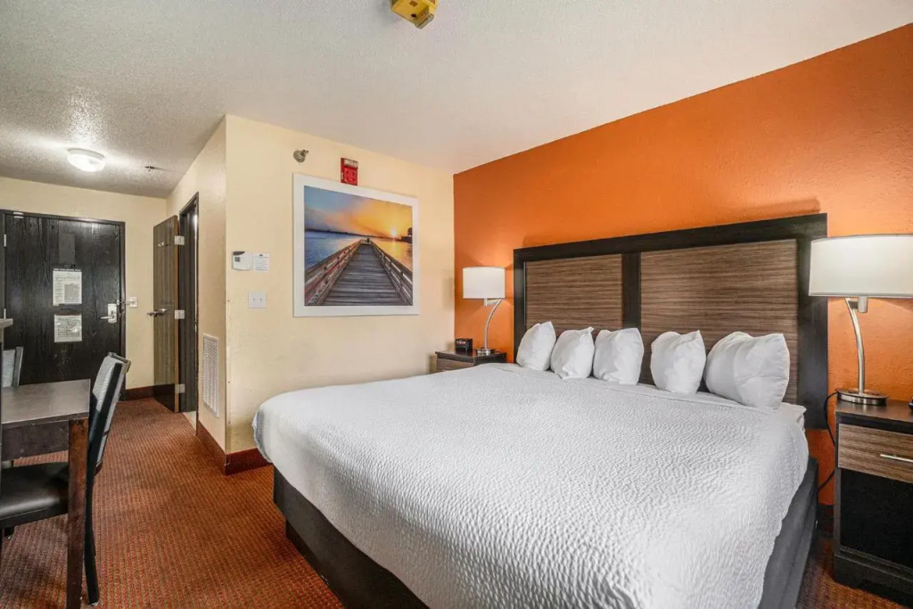 Super 8 Traverse City Mi