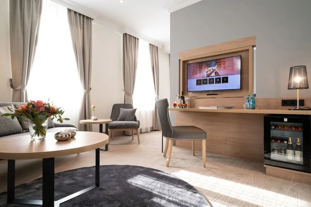 Romantik Hotel Villa Sayn