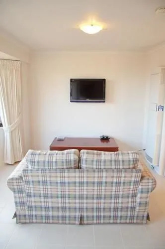Yarra Glen Racecourse Apartments