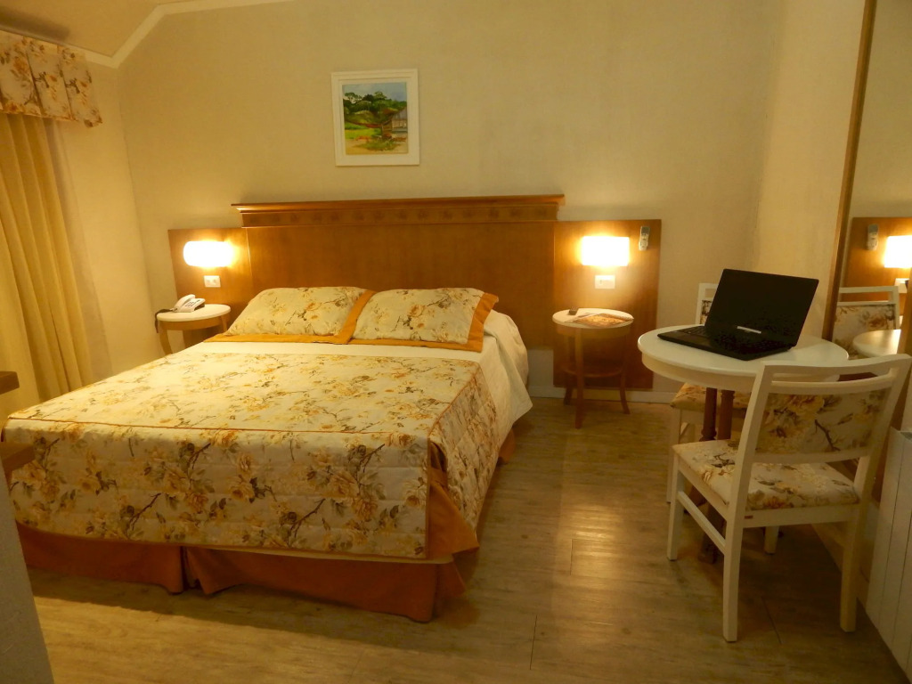 Life Hotel Infinity