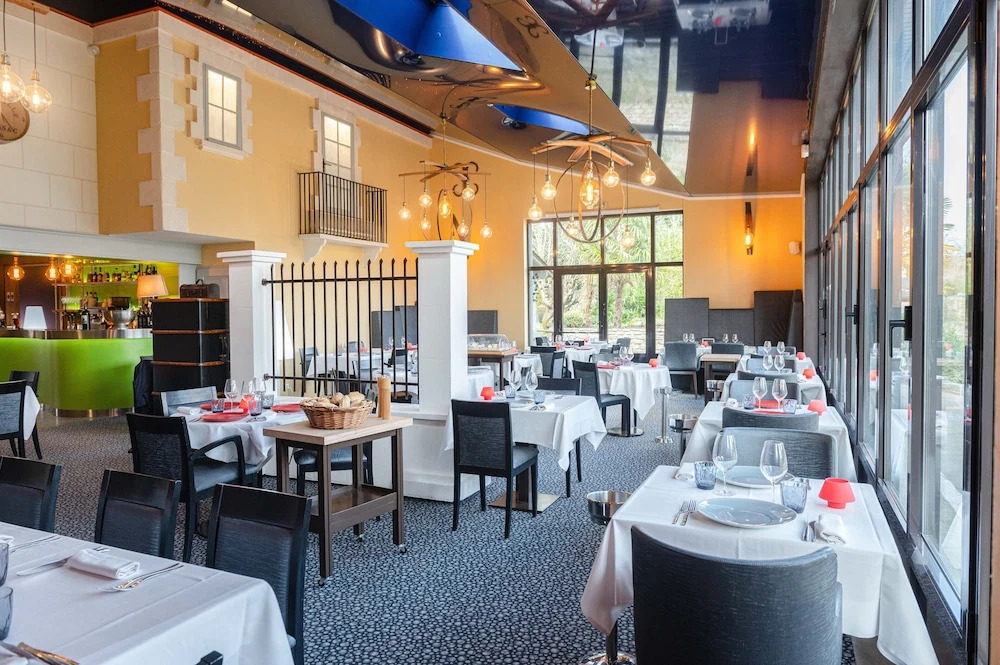 Logis Hôtel Restaurant LEssille