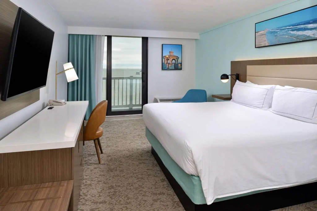 DoubleTree by Hilton Corpus Christi Beachfront