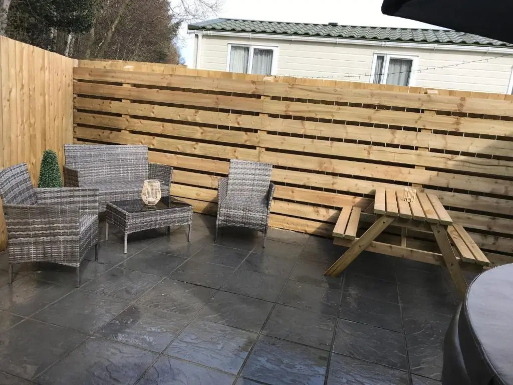 Lola Lodge - Luxury Hot Tub Retreat