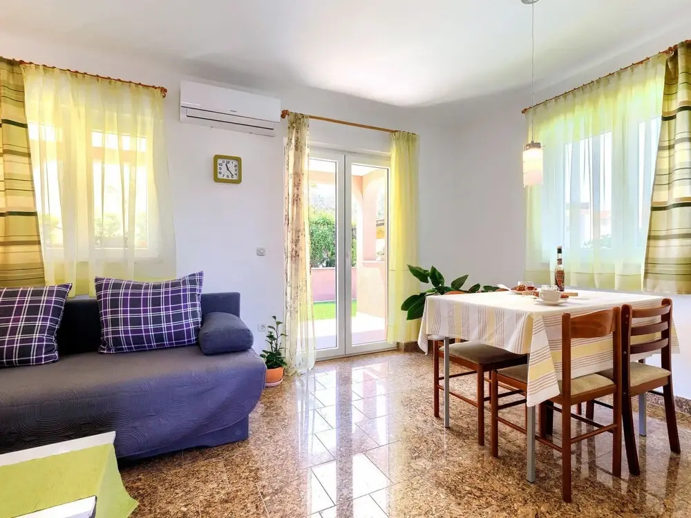 Holiday Home House Eric&Paolo by Interhome