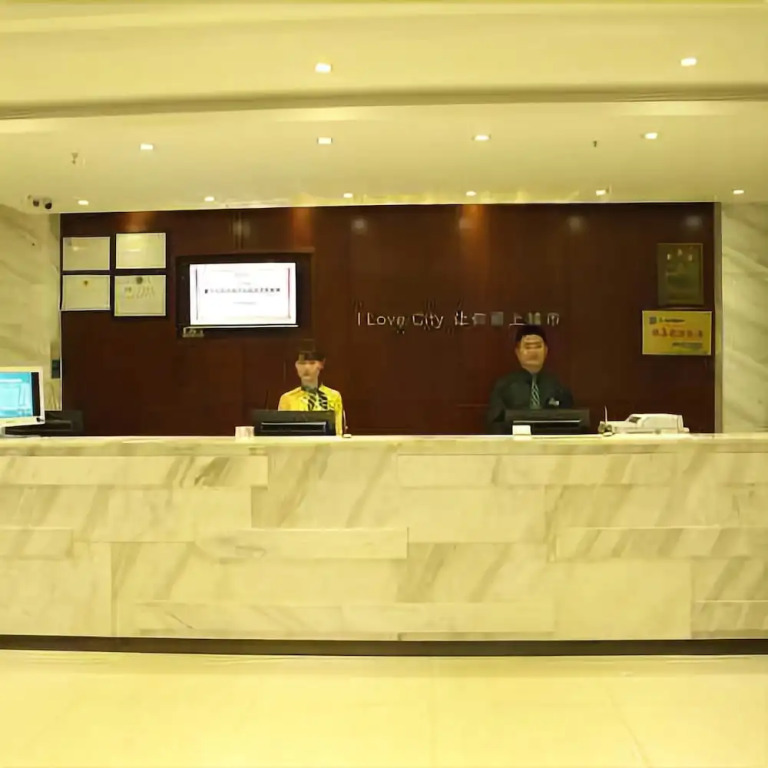 City Comfort Inn